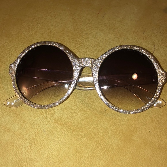 Accessories - Adult size round silver glitter sunglasses